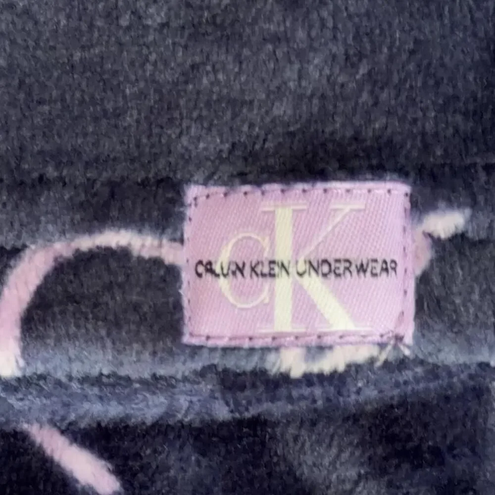 Calvin Klein Kids Plush Fleece 2-Piece Pajama Set Size M 7-8